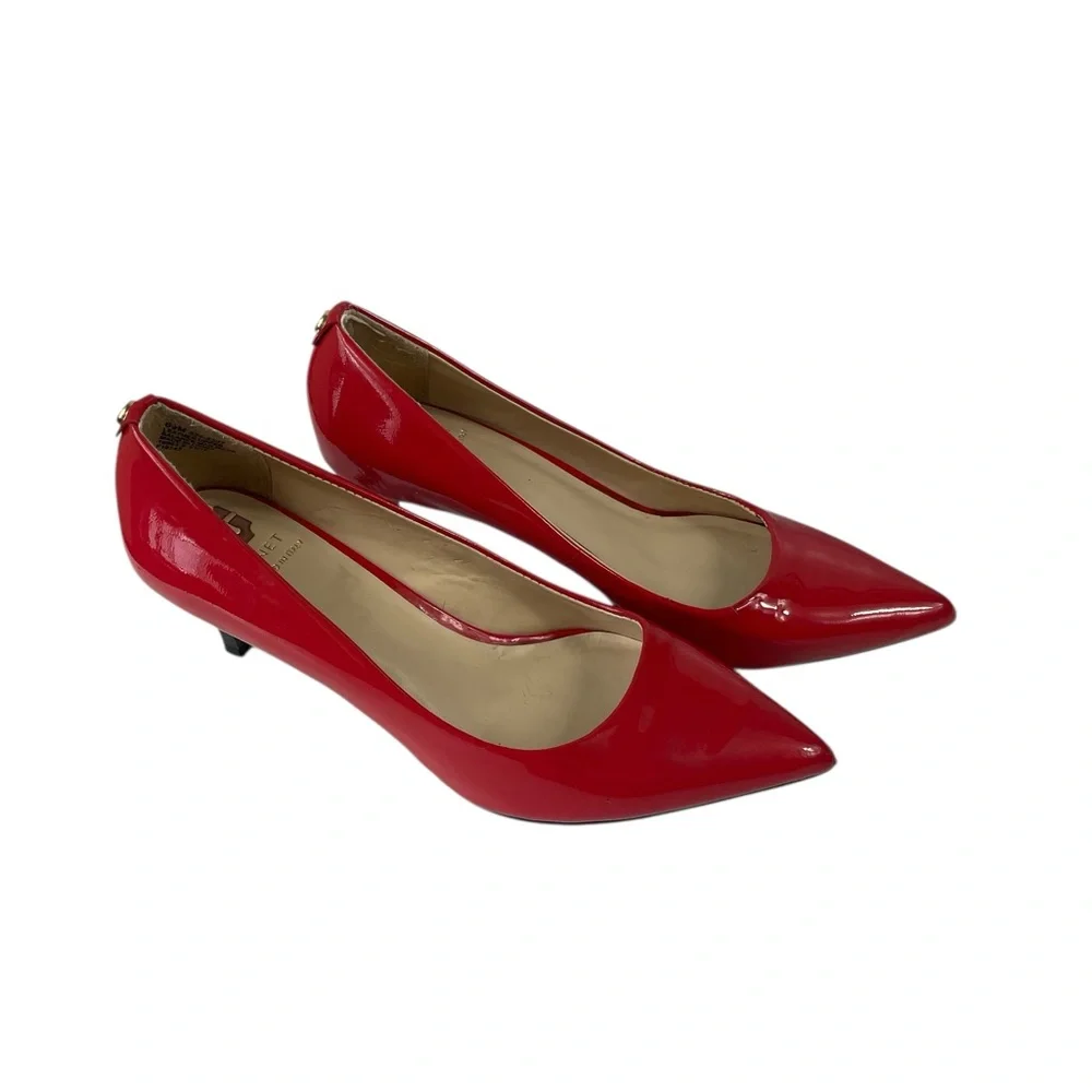 Monet Coral‎ Patent Leather 2 1/2 inch Heels, Size 6 1/2
